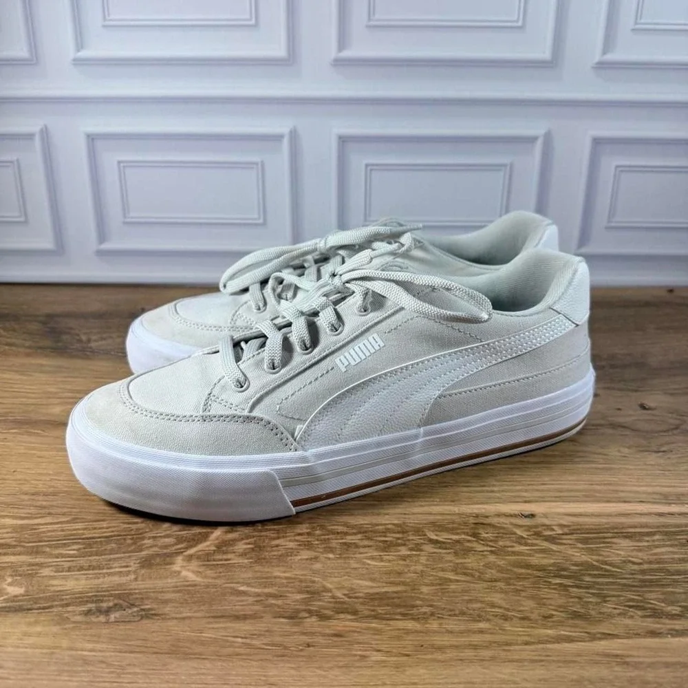 Puma men's 11.5 white suede trainers